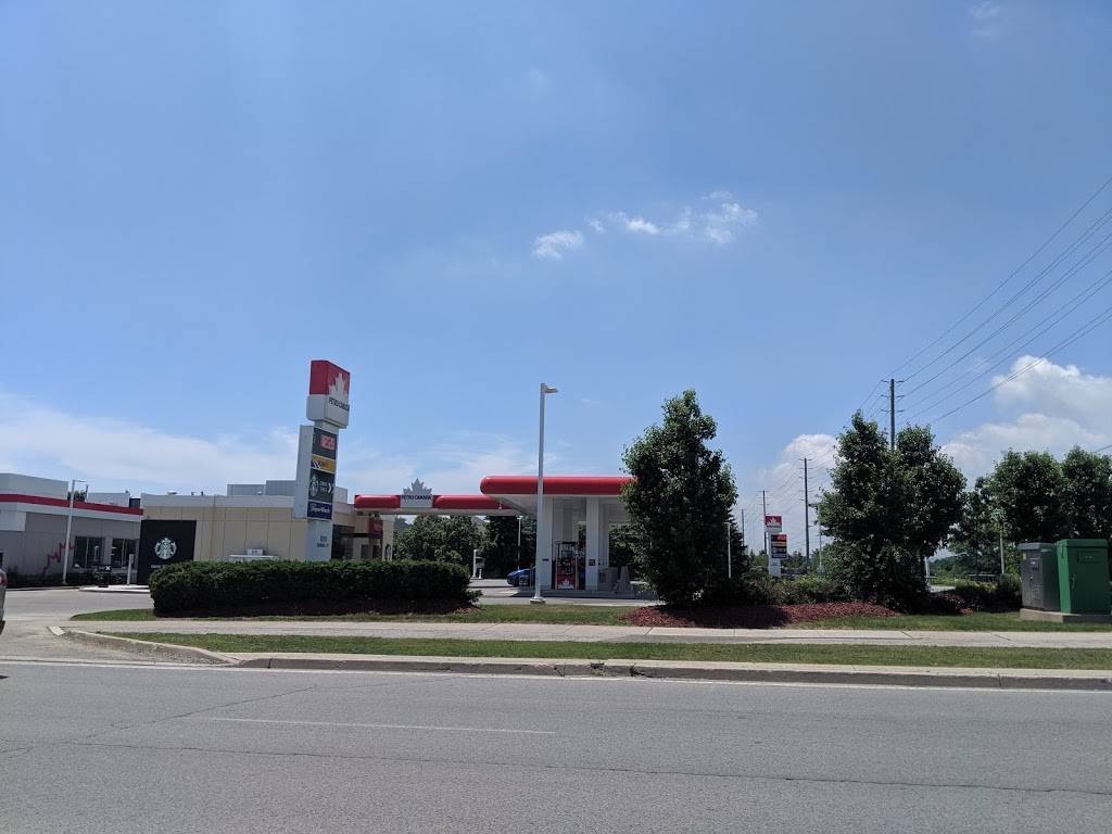 Esso | restaurant | 520 Dundas St W, Oakville, ON L6H 6Y3, Canada | 9052578350 OR +1 905-257-8350