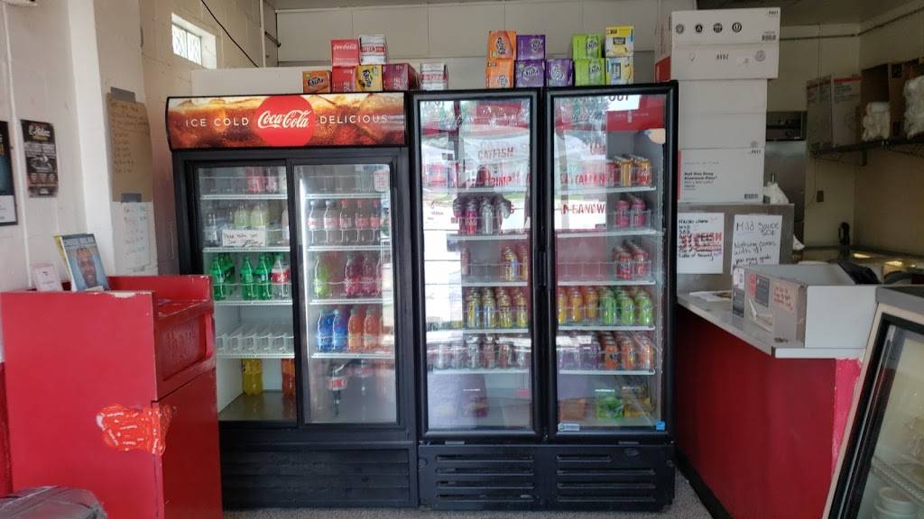 Big JJ Fish & Chicken | restaurant | 1728 9th St, Rock Island, IL 61201, USA | 3097886666 OR +1 309-788-6666