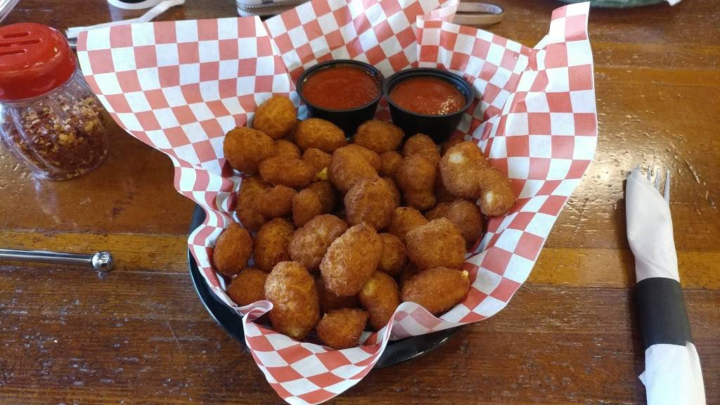 Bartolis Pizzeria | restaurant | 1955 W Addison St, Chicago, IL 60613, USA | 7732480455 OR +1 773-248-0455