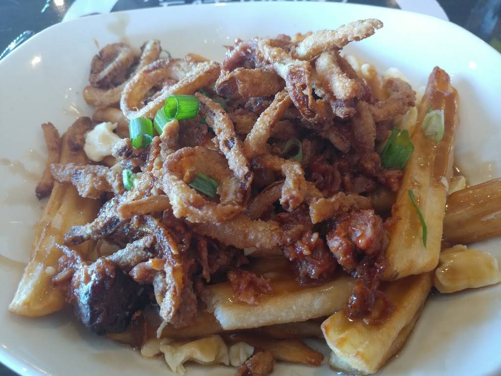 St. Louis Bar & Grill | restaurant | 300 Fourth Ave, St. Catharines, ON L2S 0E6, Canada | 9056829464 OR +1 905-682-9464