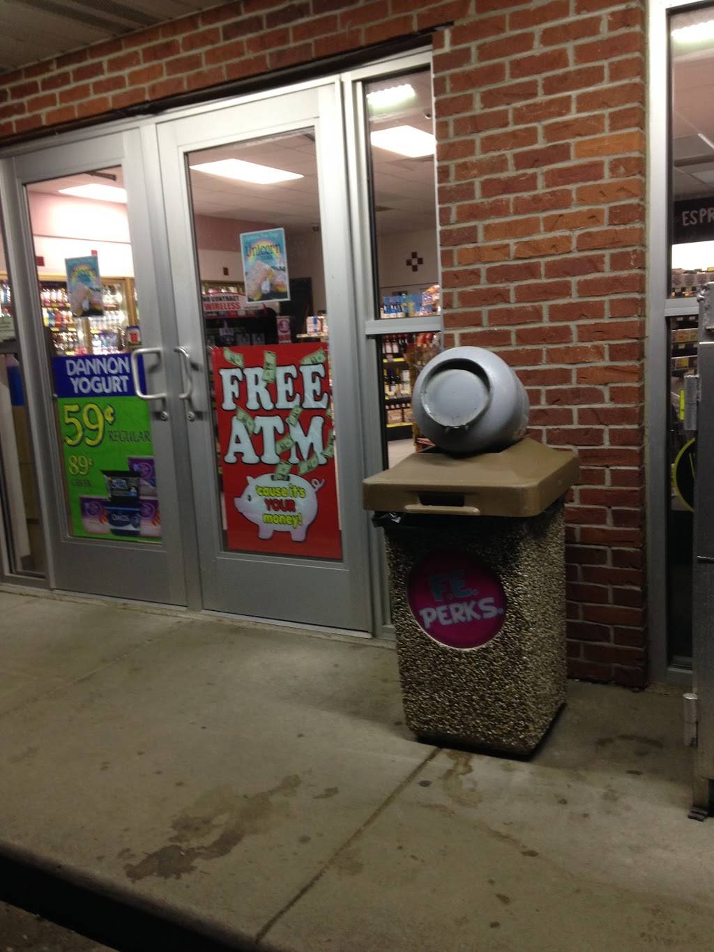 Family Express | restaurant | 243 W Johnson Rd, La Porte, IN 46350, USA | 2193242042 OR +1 219-324-2042