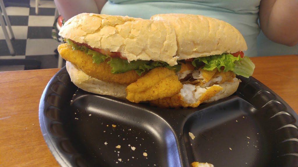 Butchs Bistro & BBQ | restaurant | 13118 Sorrento Rd, Pensacola, FL 32507, USA | 8504920007 OR +1 850-492-0007