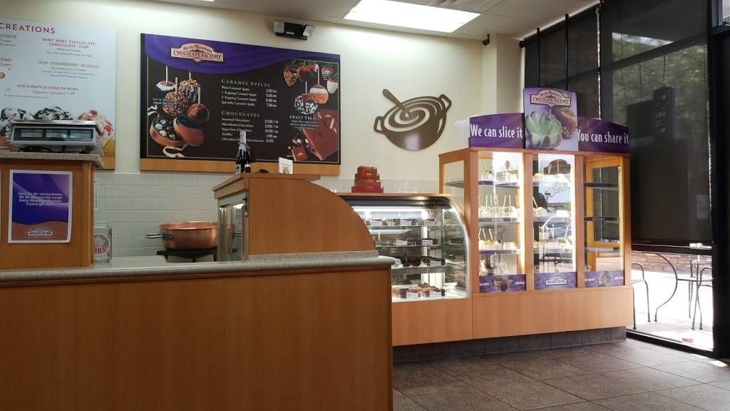 Cold Stone Creamery | bakery | 9918 W Happy Valley Rd #203, Peoria, AZ 85383, USA | 6235661400 OR +1 623-566-1400