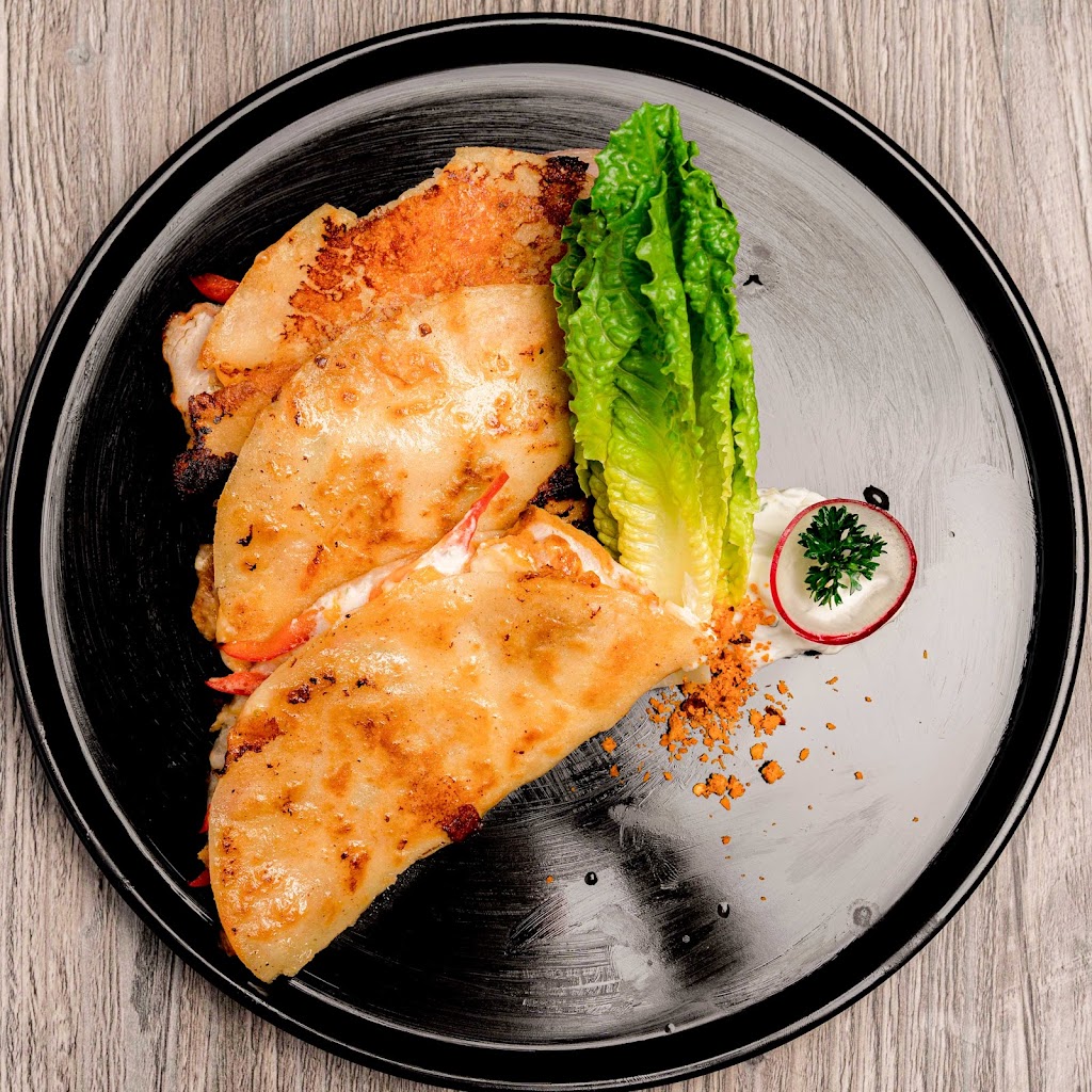 CaliChilli - unauthentic Indian Restaurant | meal takeaway | 4111 N Viking Way, Long Beach, CA 90808, USA | 5623546644 OR +1 562-354-6644