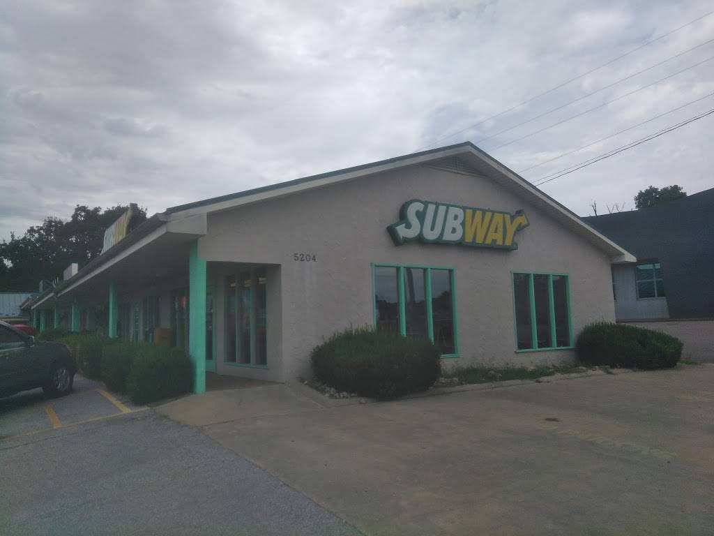 Subway | restaurant | 5204 S Thompson St, Springdale, AR 72764, USA | 4797511140 OR +1 479-751-1140