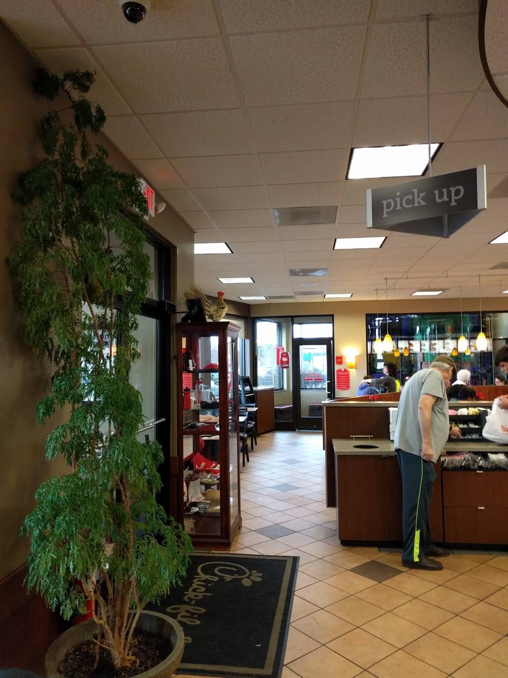 Chick-fil-A | restaurant | 1698 Carl D. Silver Parkway, Fredericksburg, VA 22401, USA | 5407867979 OR +1 540-786-7979