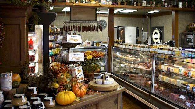 Opas Smoked Meat | restaurant | 410 S Washington St, Fredericksburg, TX 78624, USA | 8309973358 OR +1 830-997-3358