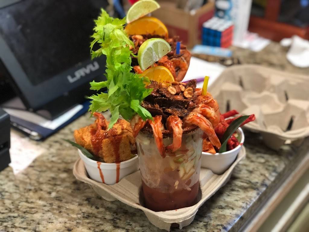 La Sierra Tailgate | restaurant | 2400 Market St, Baytown, TX 77520, USA | 2818388350 OR +1 281-838-8350