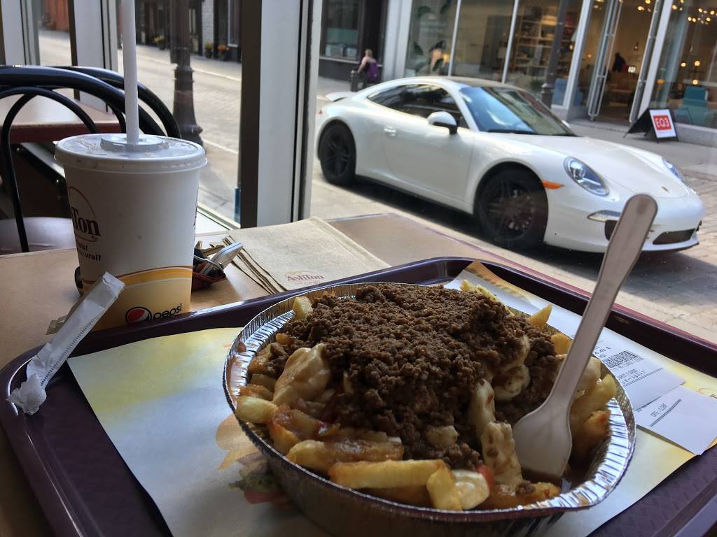 Chez Ashton | restaurant | 2690 1re Ave, Québec, QC G1L 3N5, Canada | 4186266584 OR +1 418-626-6584