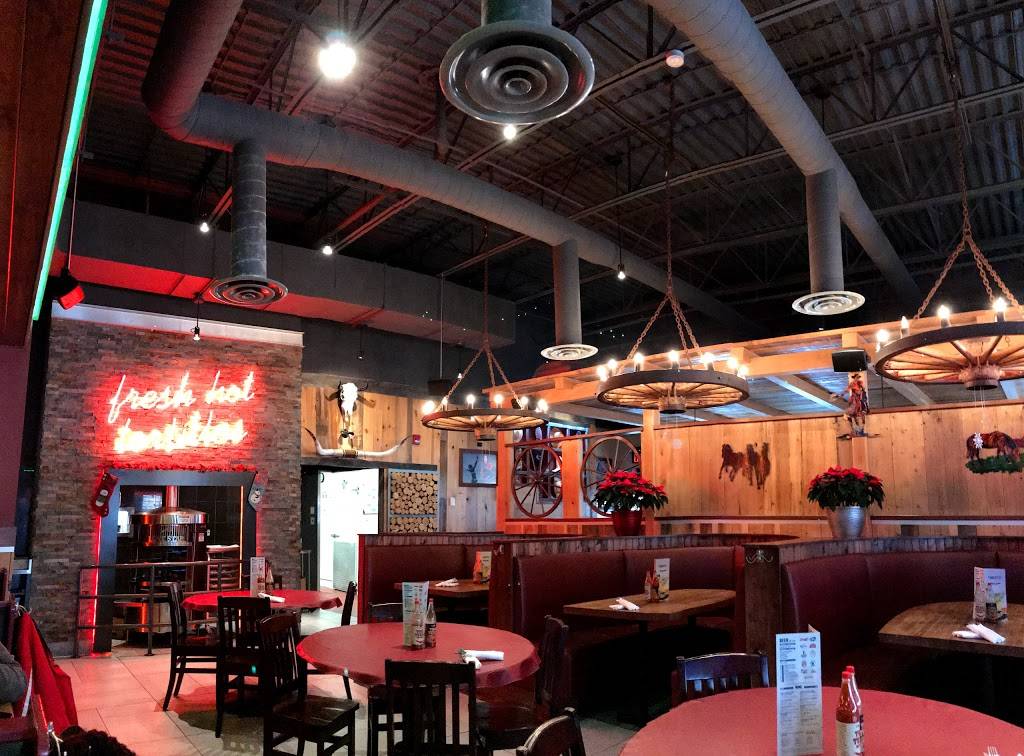 Lone Star Texas Grill | restaurant | 4140 Walker Rd #500, Windsor, ON N8W 3T5, Canada | 5198008311 OR +1 519-800-8311