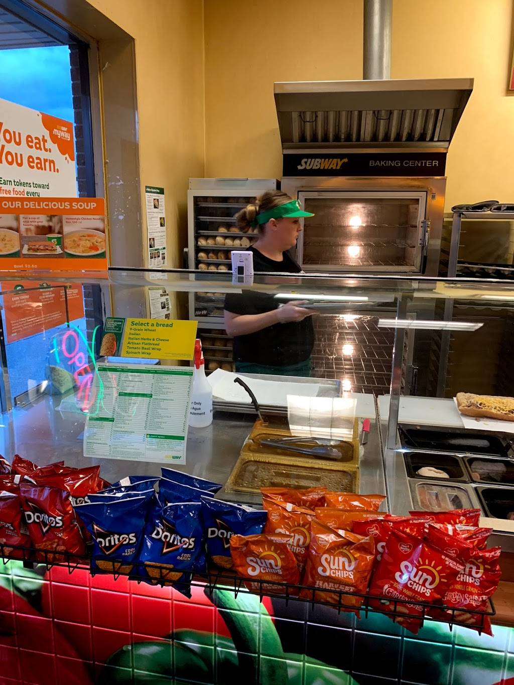 Subway | restaurant | 13351 Dix Toledo Rd, Southgate, MI 48195, USA | 7349919000 OR +1 734-991-9000