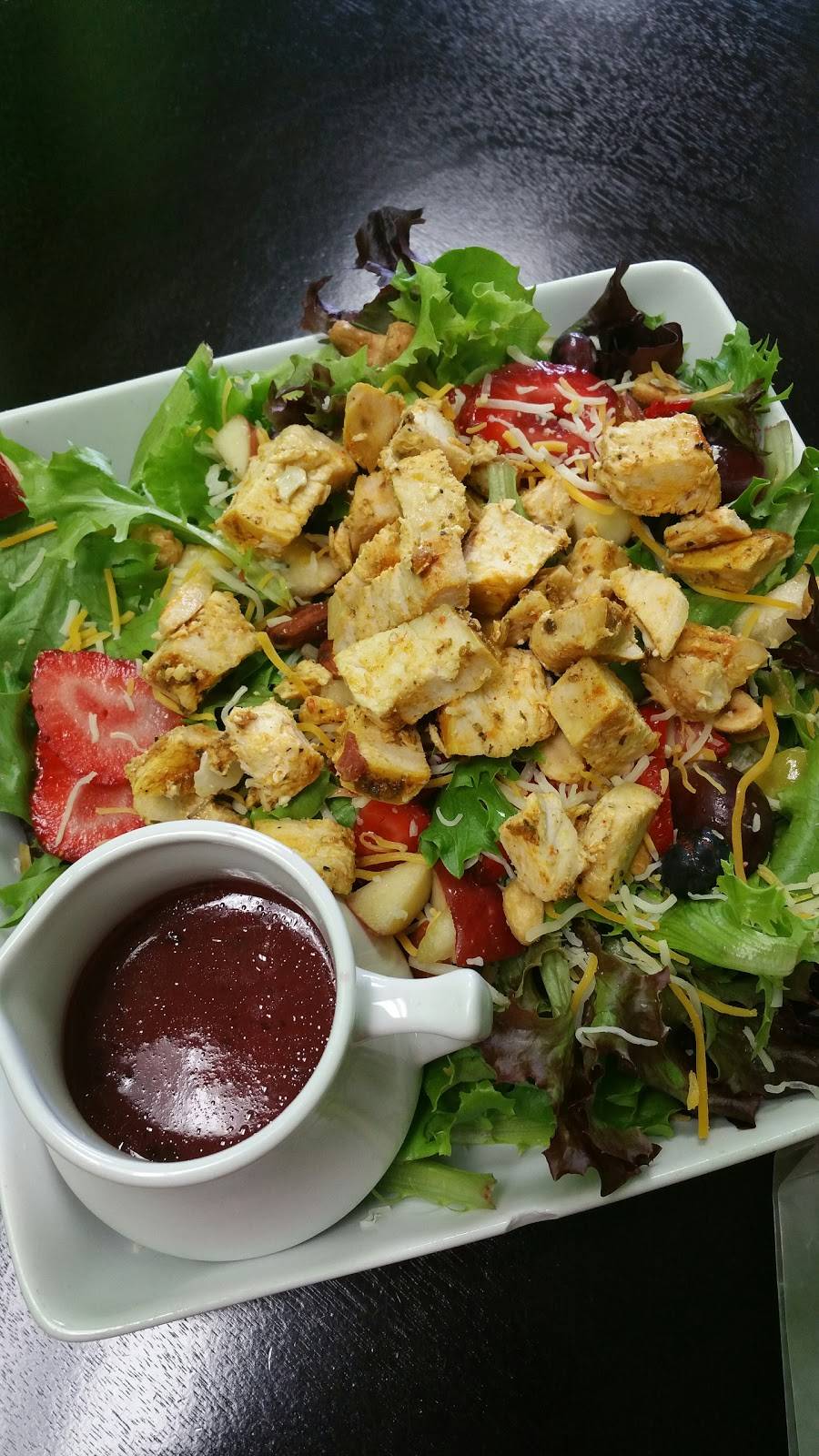 Saucy Kitchen | restaurant | 7860 Gate Pkwy #116, Jacksonville, FL 32256, USA | 9046005220 OR +1 904-600-5220