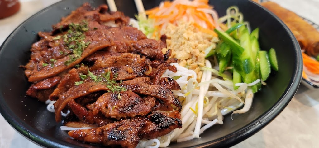 Pho Lab | restaurant | 8112 Talbert Ave #104, Huntington Beach, CA 92646, USA | 7145943879 OR +1 714-594-3879