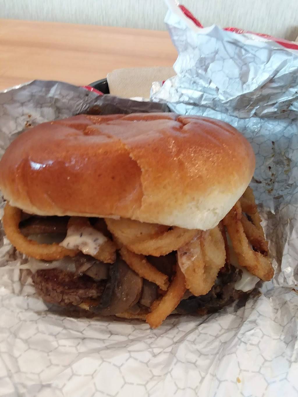 Wendys | restaurant | 1029 S Jefferson Ave, Cookeville, TN 38501, USA | 9315264546 OR +1 931-526-4546