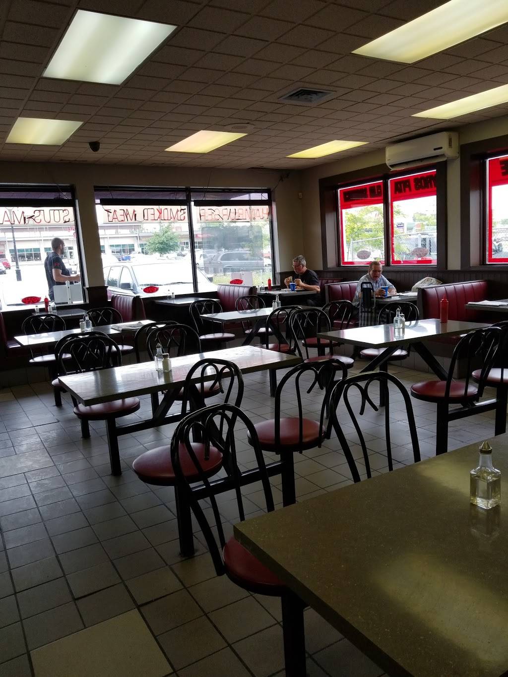 Restaurant Bouf-Vite | restaurant | 13088 Rue Sherbrooke E, Pointe-aux-Trembles, QC H1A 3W2, Canada | 5146429437 OR +1 514-642-9437