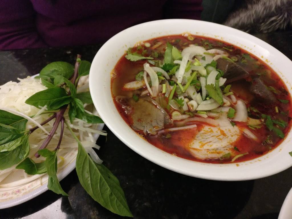 Pho Dau Bo Restaurant | restaurant | 2437 Finch Ave W #4, North York, ON M9M 2E7, Canada | 4167499943 OR +1 416-749-9943