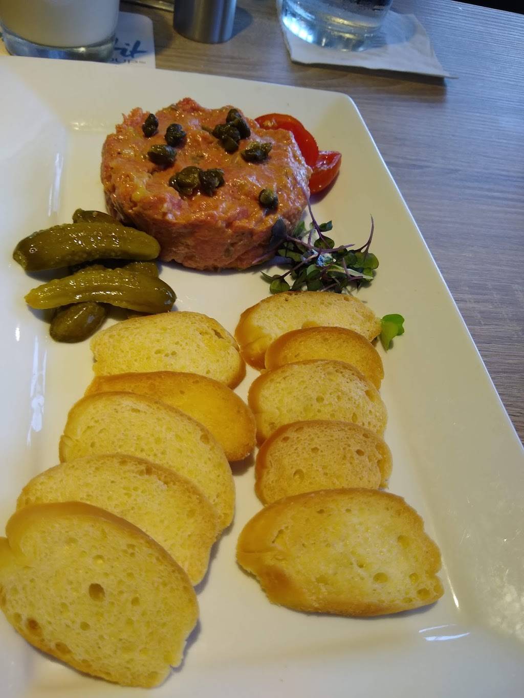 Bon Appetit Restaurant and Bar | restaurant | 148 Marina Plaza, Dunedin, FL 34698, USA | 7277332151 OR +1 727-733-2151