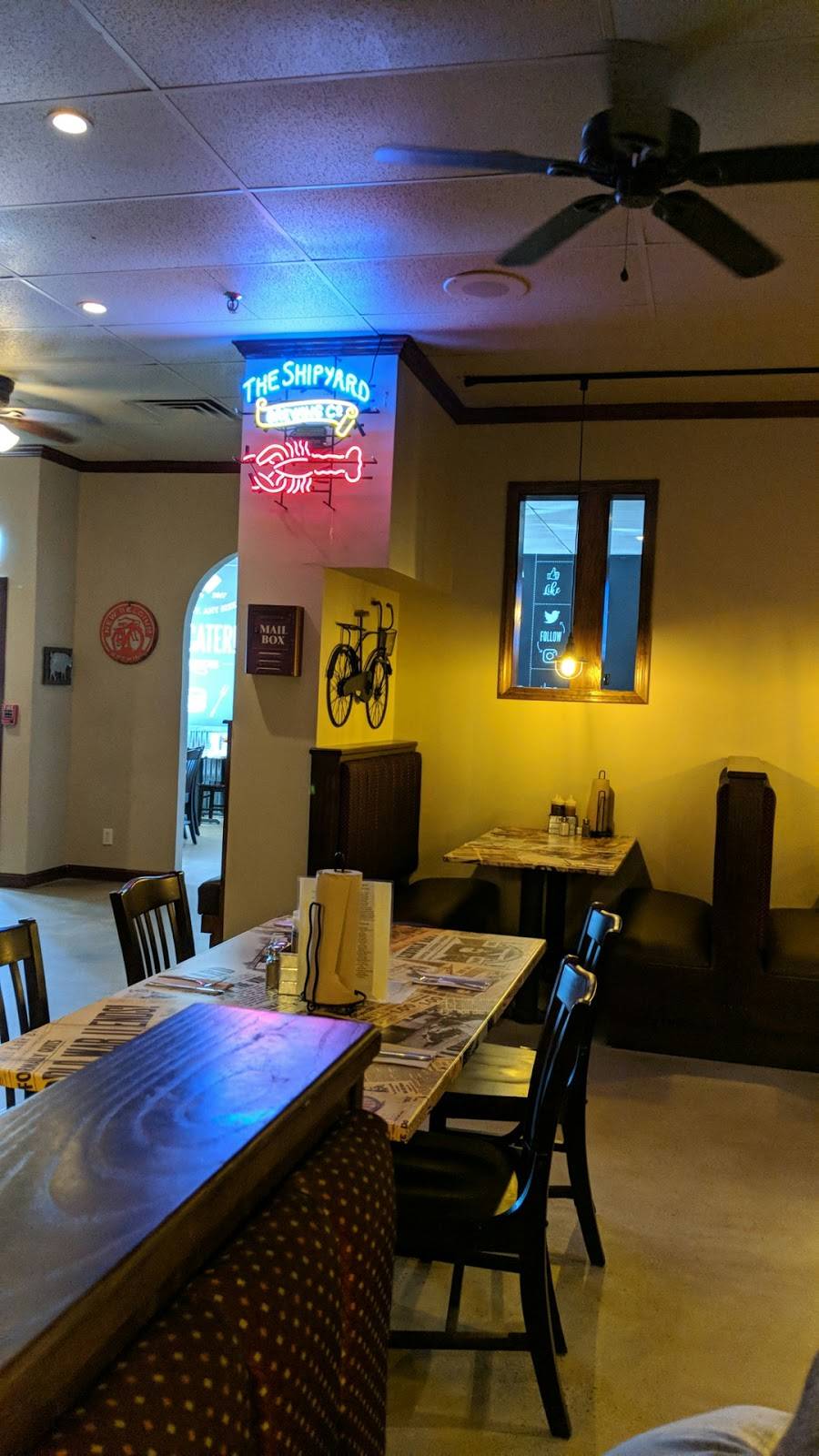 PJs Smoke N Grill | restaurant | 112 Main St, Medway, MA 02053, USA | 5083211193 OR +1 508-321-1193