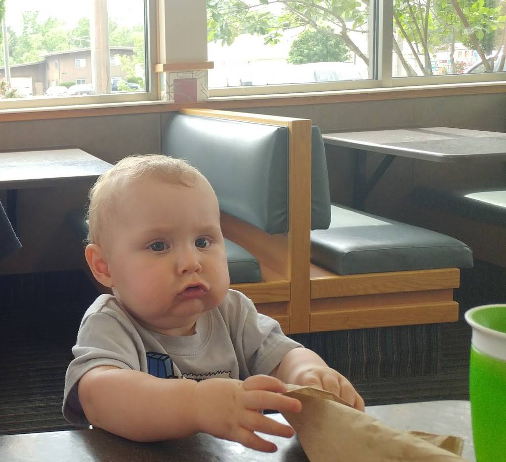 Wendys | restaurant | 5142 College Corner Pike, Oxford, OH 45056, USA | 5135233190 OR +1 513-523-3190