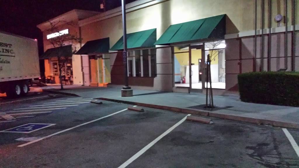 Starbucks | cafe | 995 Marsh Rd, Redwood City, CA 94063, USA | 6508391860 OR +1 650-839-1860