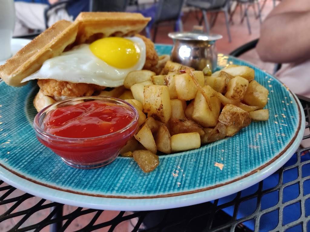 Over the Bridge Café | restaurant | 814 E Atlantic Ave, Delray Beach, FL 33483, USA | 5614035581 OR +1 561-403-5581