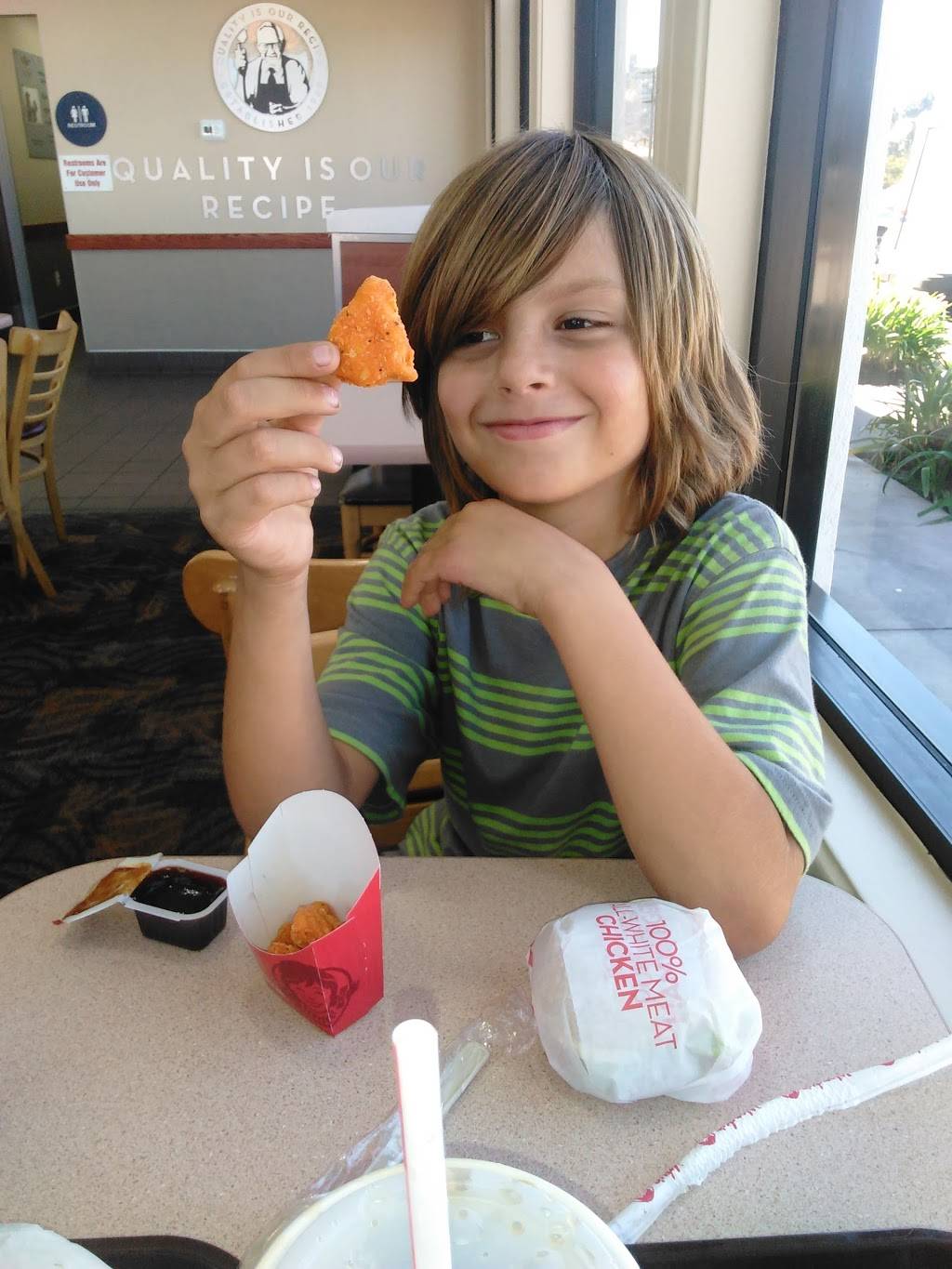 Wendys | restaurant | 686 Jamacha Road, El Cajon, CA 92019, USA | 6194443895 OR +1 619-444-3895