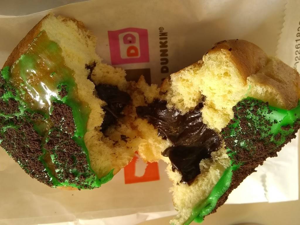 Dunkin | bakery | 1719 E Silver Star Rd, Ocoee, FL 34761, USA | 4075237363 OR +1 407-523-7363