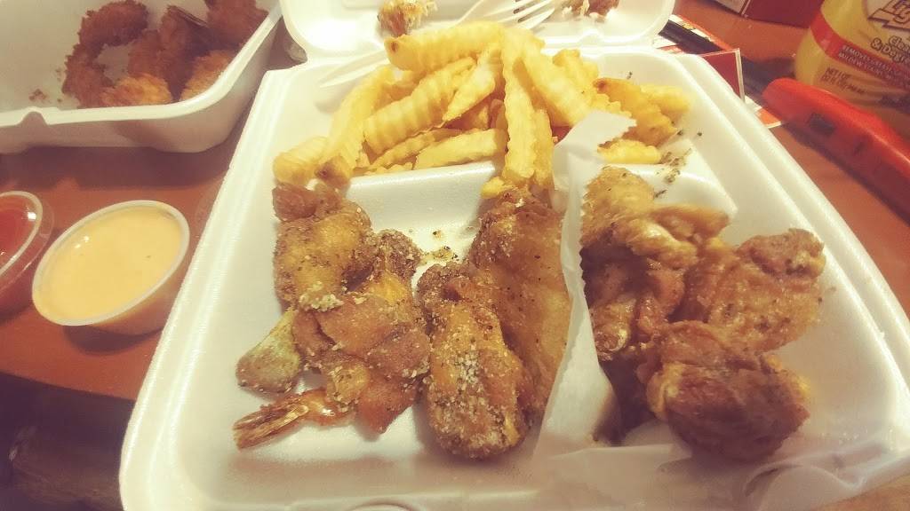 Americas Best Wings | restaurant | 4145 Chestnut St, Philadelphia, PA 19104, USA | 2672922977 OR +1 267-292-2977