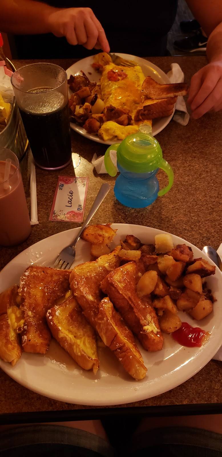 3rd Street Diner | restaurant | 208 N 3rd St, Oakland, MD 21550, USA | 3013343300 OR +1 301-334-3300