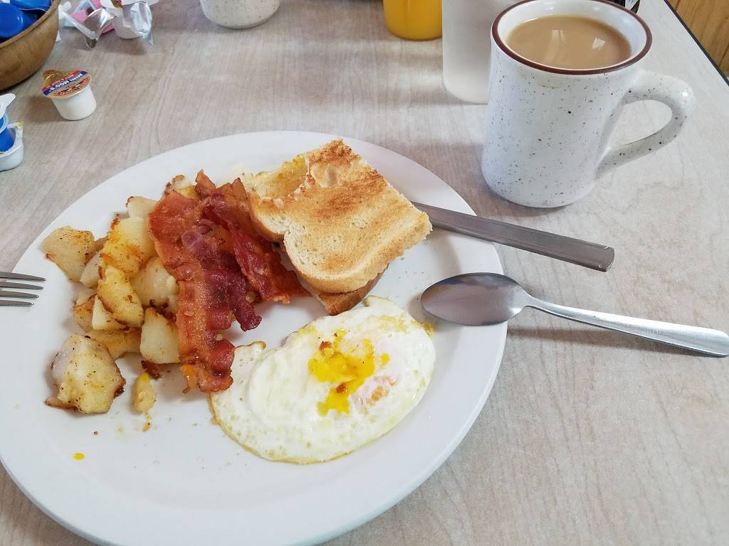 Desert Crest Coffee Shop | cafe | 16900 Desert Crest Ave, Desert Hot Springs, CA 92241, USA | 7603299037 OR +1 760-329-9037