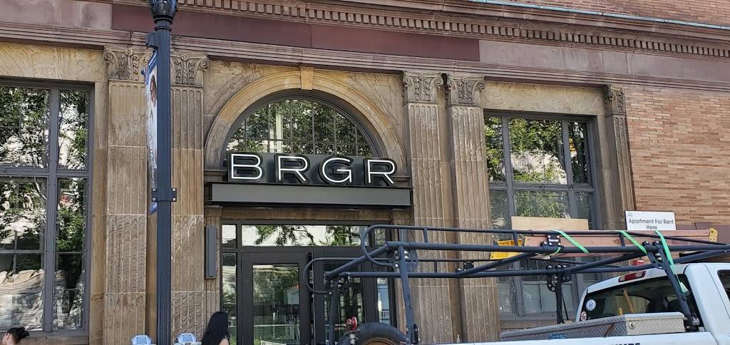 BRGR | restaurant | 122 W College Ave, State College, PA 16801, USA | 8149964247 OR +1 814-996-4247