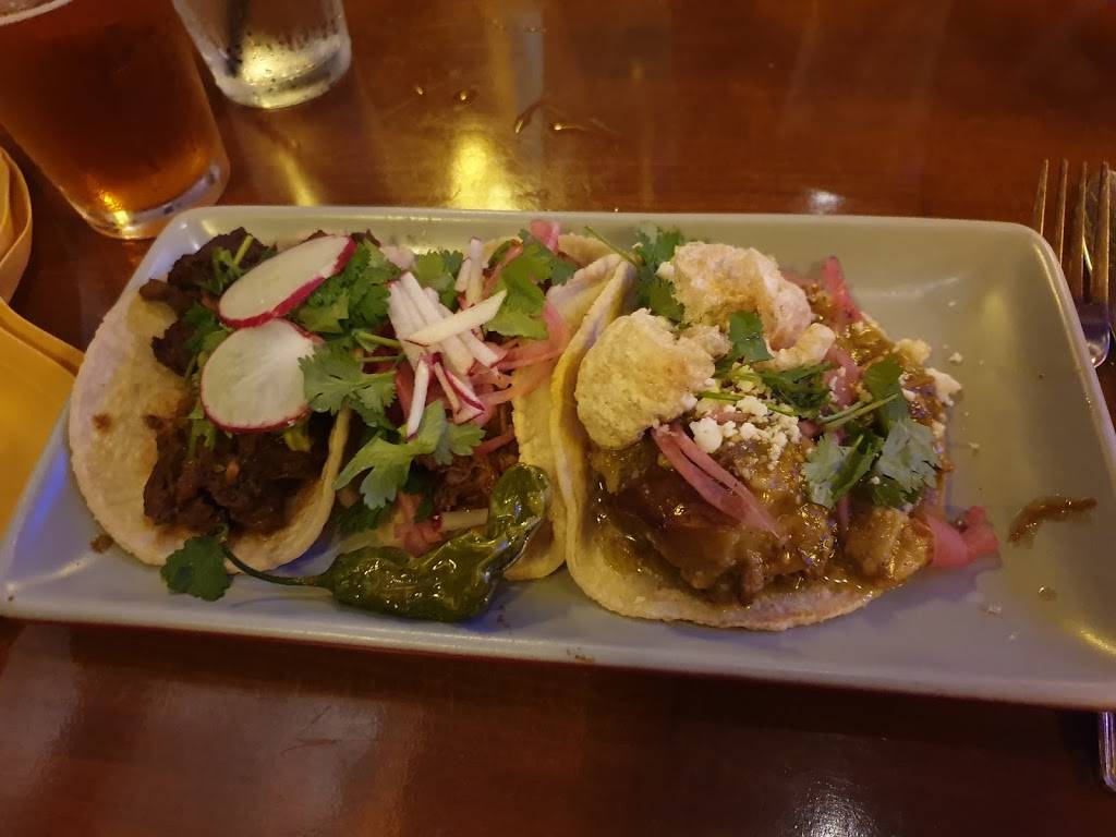 Kalaveras | restaurant | 228 Ave I, Redondo Beach, CA 90277, USA | 4243042111 OR +1 424-304-2111