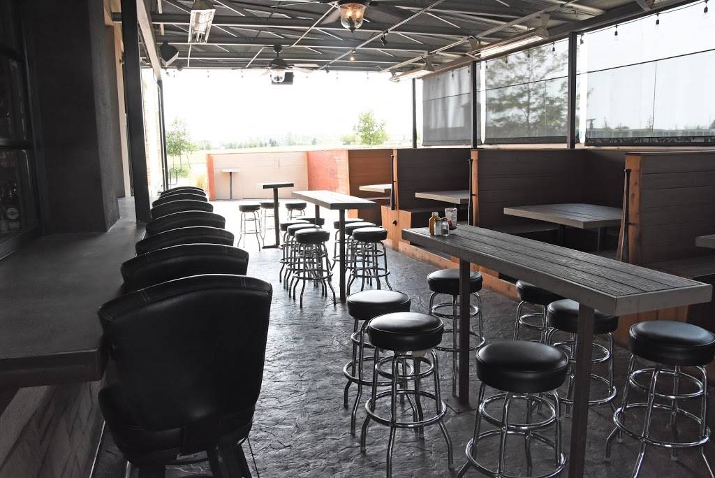 Caffreys Sports Pub | restaurant | 1320 Hickman Rd, Waukee, IA 50263, USA | 5159870552 OR +1 515-987-0552