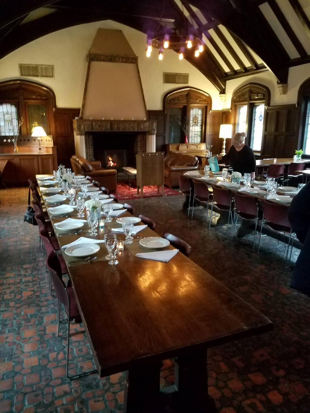 Gypsy Kitchen | restaurant | 555 W James St, Lancaster, PA 17603, USA | 7178242714 OR +1 717-824-2714