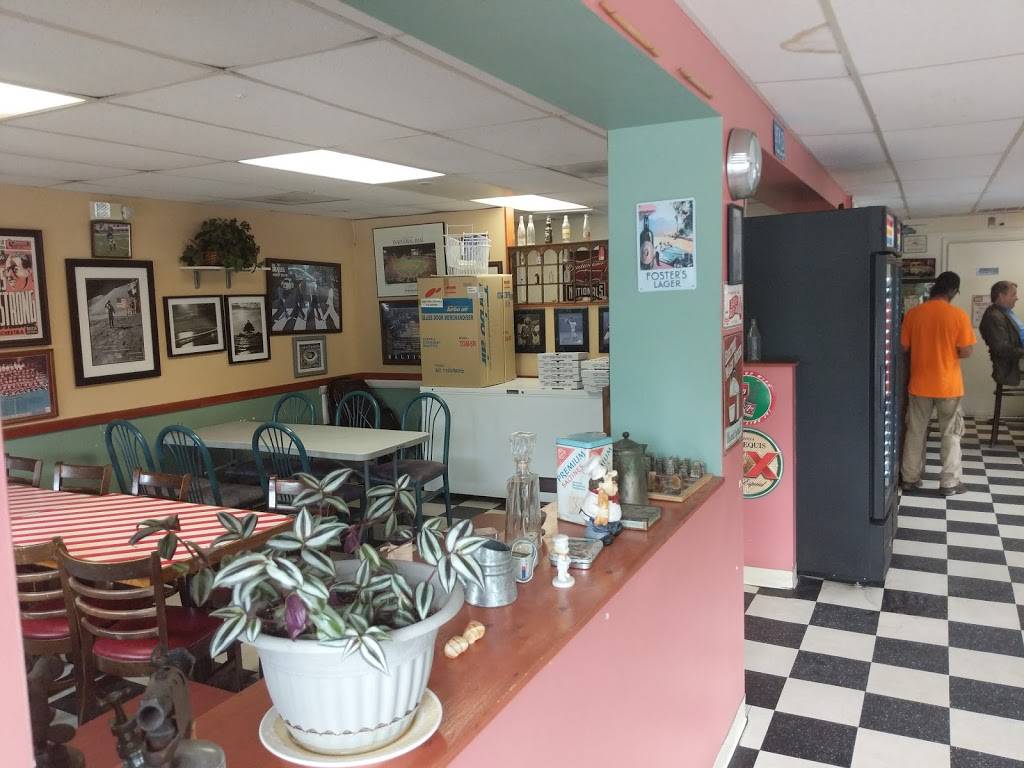 Eddies Pizza | restaurant | 8223 Woodyard Rd, Clinton, MD 20735, USA | 3018775478 OR +1 301-877-5478