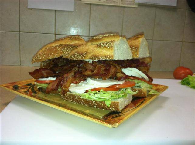 Associate Gourmet Market | restaurant | 3660, 1699 State Rte 112 # J, Medford, NY 11763, USA | 6314751749 OR +1 631-475-1749