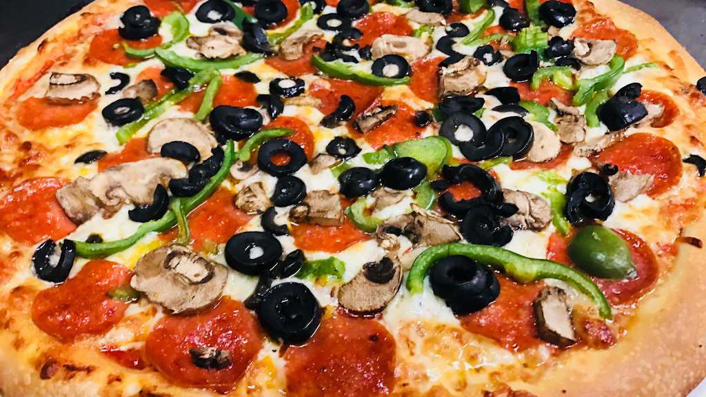 Marias Pizza & Wings Broad Street | restaurant | 1860 Broad St, Cranston, RI 02905, USA | 4019410017 OR +1 401-941-0017