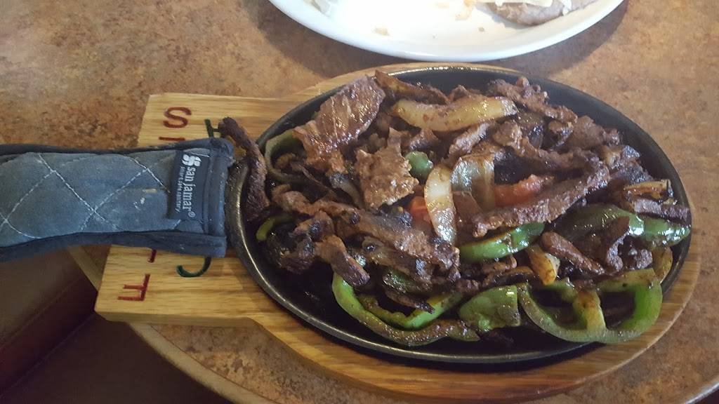 Casa Flores Restaurant | restaurant | 400 E Kettleman Ln #5, Lodi, CA 95240, USA | 2093650559 OR +1 209-365-0559