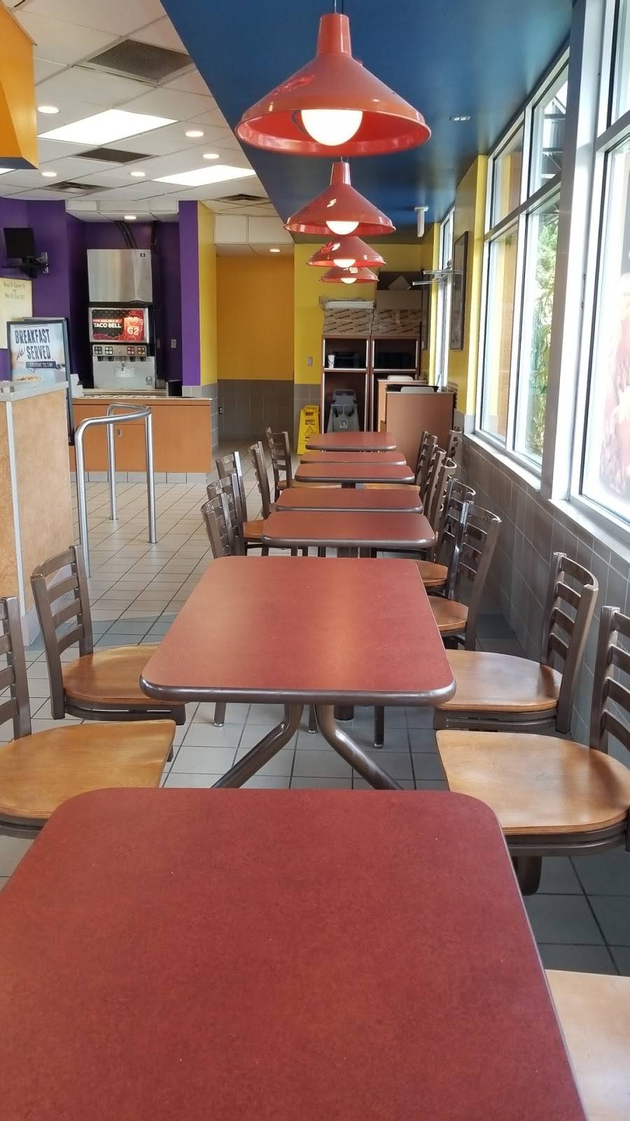 Taco Bell | meal takeaway | 5709 Edmondson Pike, Nashville, TN 37211, USA | 6154458641 OR +1 615-445-8641