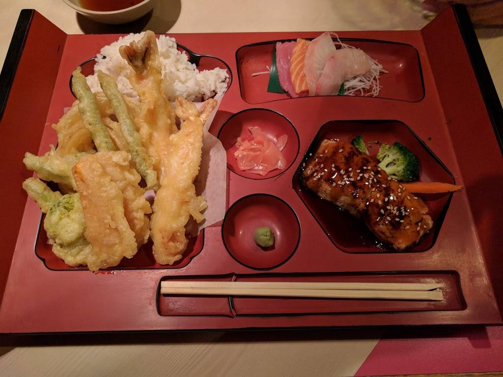 Kikuya Japanese Restaurant | restaurant | 1601 E 55th St, Chicago, IL 60615, USA | 7736673727 OR +1 773-667-3727