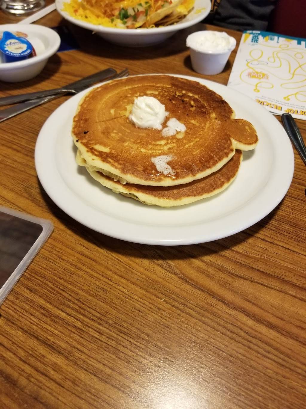 Dennys | restaurant | 546 W Baseline Rd, Glendora, CA 91740, USA | 6269141212 OR +1 626-914-1212