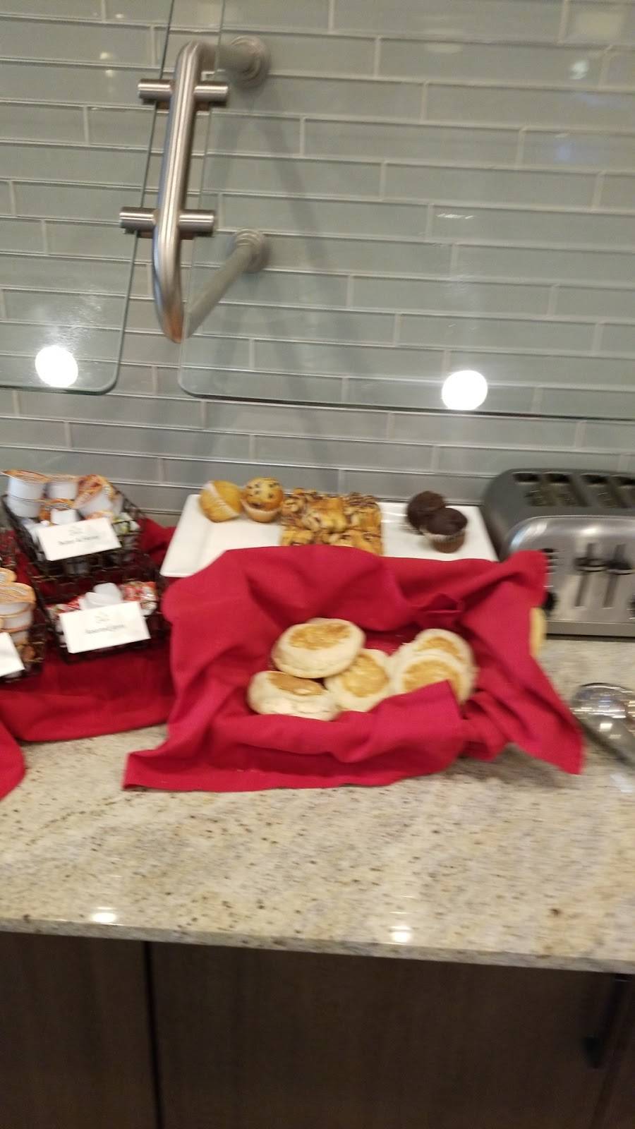 Sidelines Bar | restaurant | 8111 Kirby Dr, Houston, TX 77054, USA | 7137907121 OR +1 713-790-7121