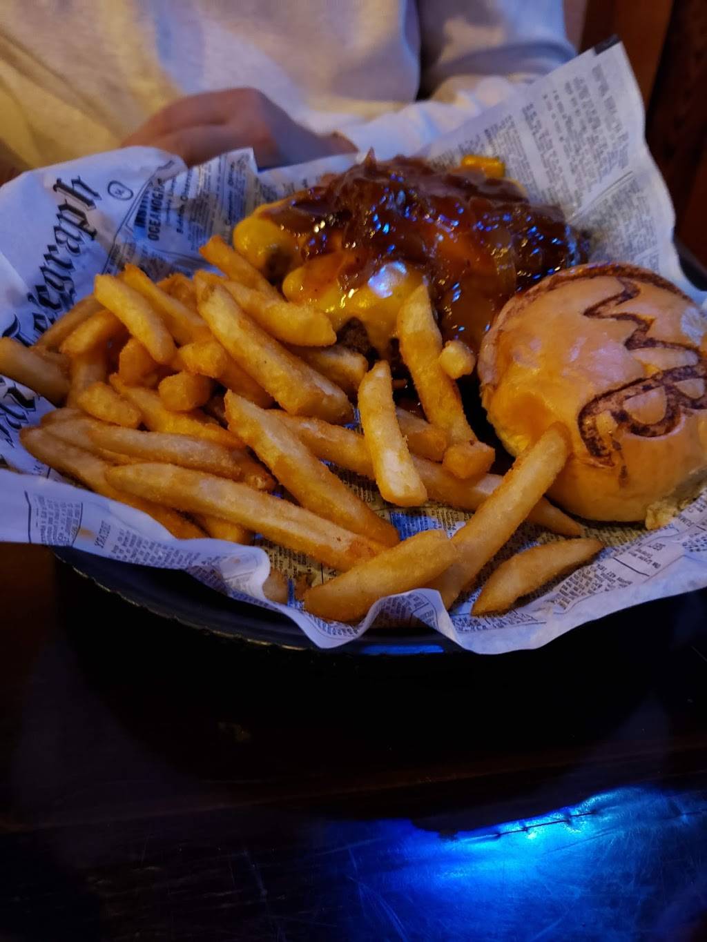 Wild Badger Sports Saloon | restaurant | 240 S Knowles Ave, New Richmond, WI 54017, USA | 7152464867 OR +1 715-246-4867