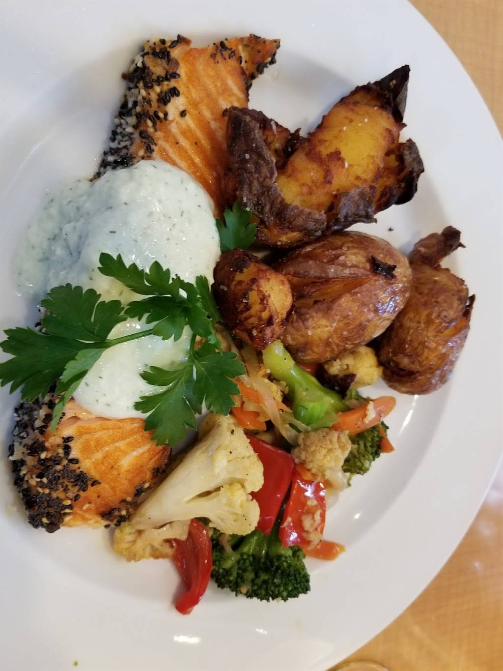 Meadowlark Restaurant | restaurant | 5531 Far Hills Ave, Dayton, OH 45429, USA | 9374344750 OR +1 937-434-4750