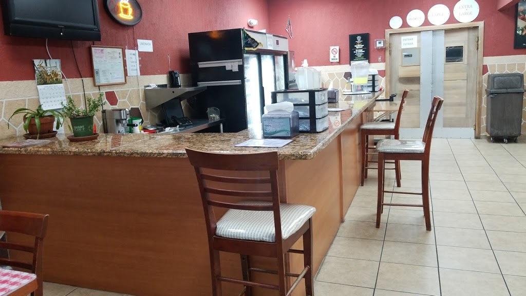 Castle Novo Pizza | restaurant | 3001 W 12th Ave, Hialeah, FL 33012, USA | 3058260664 OR +1 305-826-0664