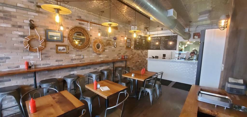 FISHINN | restaurant | 2392 Bloor St W, Toronto, ON M6S 1P5, Canada | 4166044888 OR +1 416-604-4888