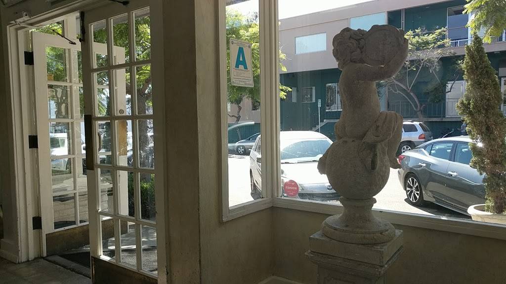 Old Venice Restaurant | restaurant | 2910 Cañon St, San Diego, CA 92106, USA | 6192225888 OR +1 619-222-5888