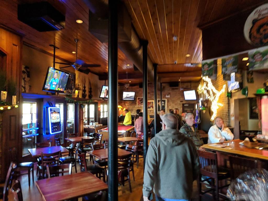 Anyways Pub | restaurant | 5 E Roosevelt Rd, Oakbrook Terrace, IL 60181, USA | 6309329323 OR +1 630-932-9323