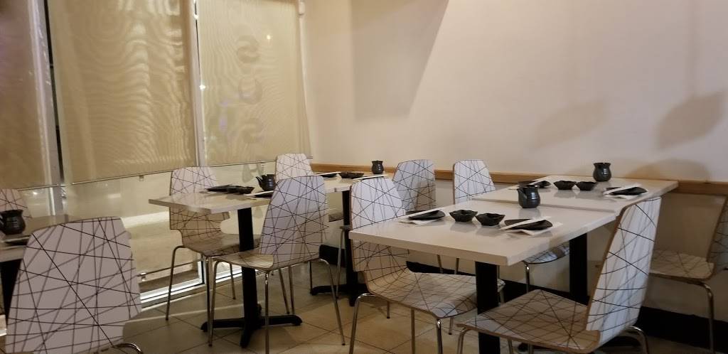 Inari Sushi Fusion west kendall | restaurant | 15672 SW 72nd St, Miami, FL 33193, USA | 7863912099 OR +1 786-391-2099