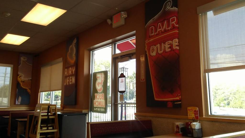 Dairy Queen Grill & Chill | restaurant | 1560 US-231, Crawfordsville, IN 47933, USA | 7653623915 OR +1 765-362-3915
